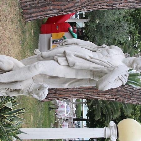 Hotel Garden Каттолика Экстерьер фото