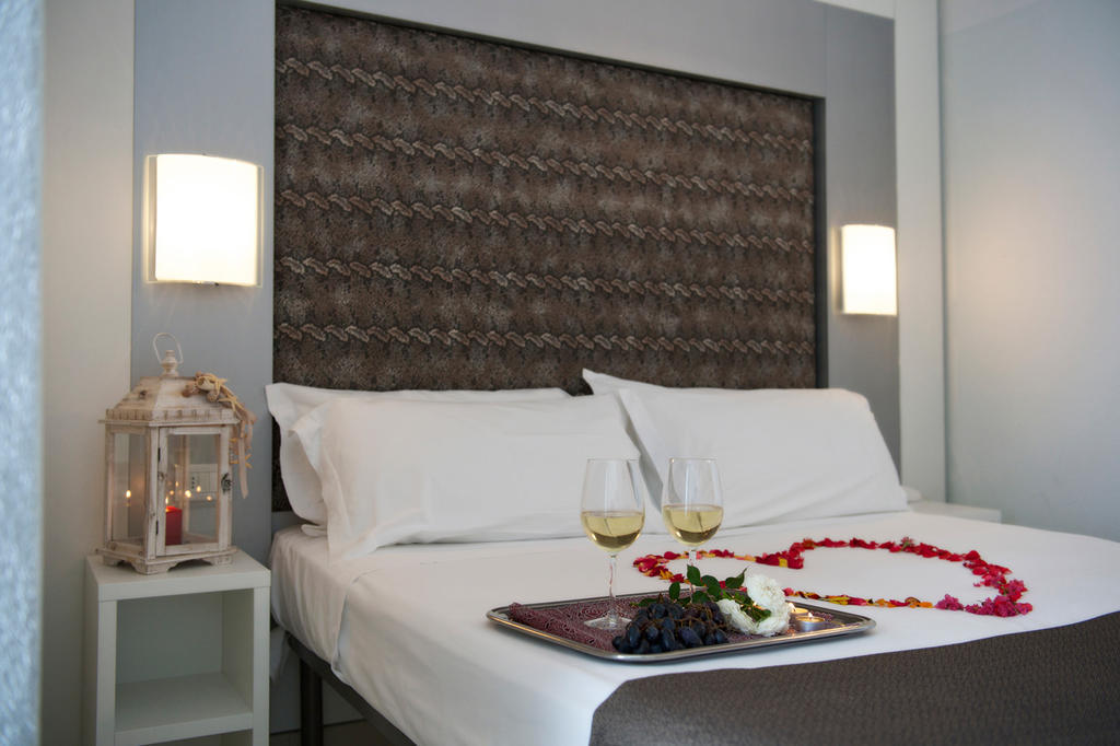 Hotel Garden Каттолика Экстерьер фото